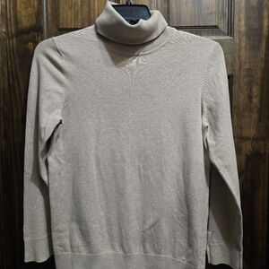 Tommy Hilfiger Ladies Turtleneck Sweater Tan Wrist Embellishments Preppy